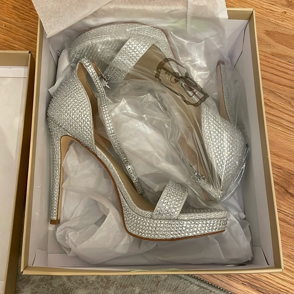MICHAEL Michael Kors Shoes - Michael Kors Jordyn Platform Silver Size 9.5